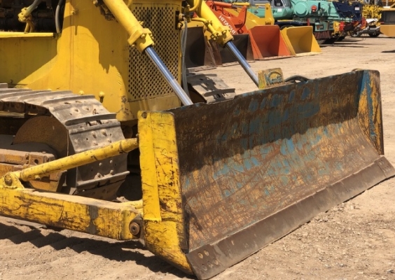 ขายรถดันดิน KOMATSU D60P-6 นำเข้าเองจากญี่ปุ่น สภาพสวยพร้อมใช้ มีVDOการทำงานครับ