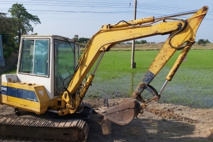 ขาย!! &gt;&gt;&gt; Komatsu Pc40 รุ่น 6 ทนทาน รถสวย หัวเก๋ง &lt;&lt;&lt; เบอร์ติดต่อ 098-7155789 086-4631102