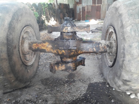 กระทะล้อพร้อมยางขอบ25" 4เส้นของรถตัก CAT