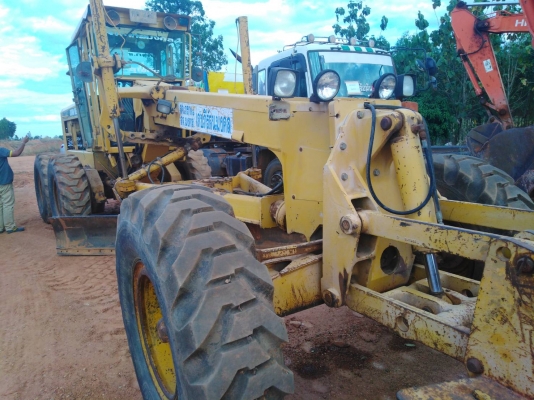 ขายรถเครนจอห์นเดียร์ 770Bสภาพพร้อมใช้เอกสารเล่มทะเบียน