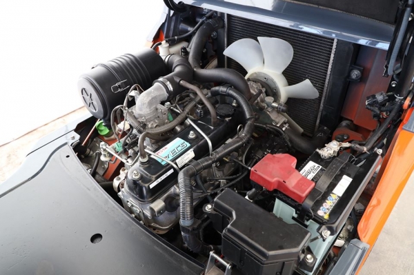 Toyota 8FG18 ยก1.8ตัน เสาสูง3เมตร งาสไลด์หุบ-ถ่าง เครื่องยนต์เบนซิล