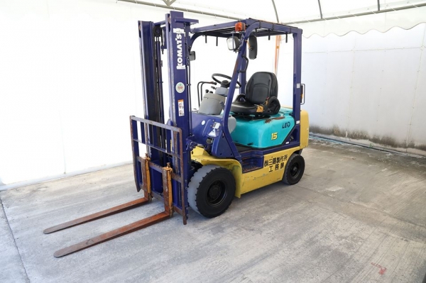 ขายถูกมาก Komatsu FG15LC-16 ขนาดยก1.5ตัน เสาสูง3เมตร เครื่องเบนซิล สวย แห้ง เดิมจากญี่ปุ่น