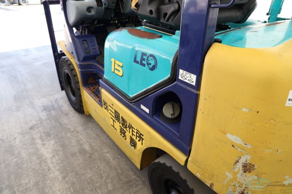 ขายถูกมาก Komatsu FG15LC-16 ขนาดยก1.5ตัน เสาสูง3เมตร เครื่องเบนซิล สวย แห้ง เดิมจากญี่ปุ่น