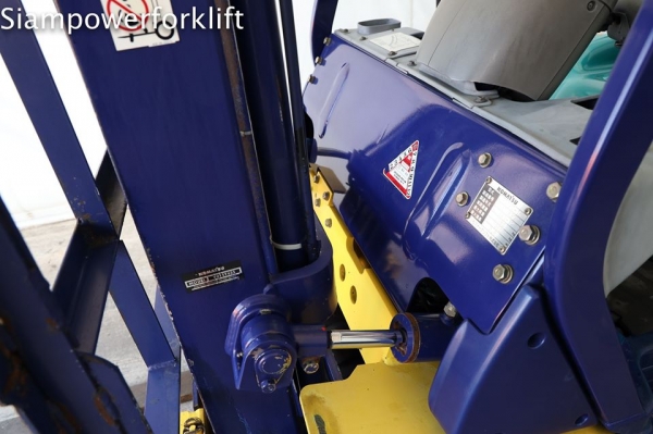 KOMATSU FD14C-16 ขนาดยก1.4ตัน เสายกสูง3.5เมตร เครื่องดีเซล KOMATSU FD14C-16 ขนาดยก1.4ตัน เสายกสูง3.5เมตร เครื่องดีเซล