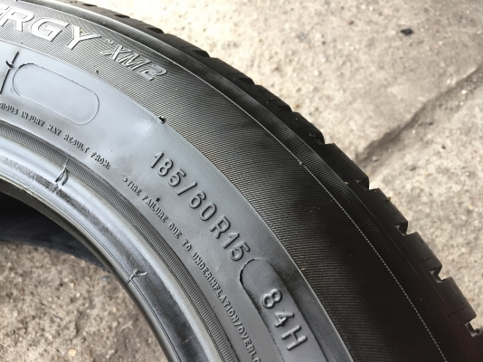 185-60-15 ปี 17 ยาง Michelin ชุด 4 เส้น 2000 ยางสวยไม่มีปะไม่บวมไม่กินข้างดอกยางเหลือเยอะเอาไปวิ่งกั 185-60-15 ปี 17 ยาง Michelin ชุด 4 เส้น 2000 ยางสวยไม่มีปะไม่บวมไม่กินข้างดอกยางเหลือเยอะเอาไปวิ่งกั