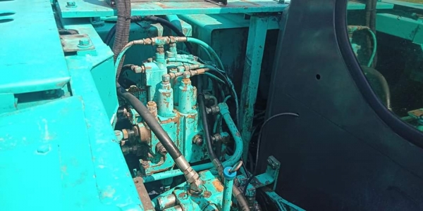 ขาย..KOBELCO SK120-2 มาร์ไฟว์  ธรรมดา  เก่าใน  สวย พร้อมใช้  เอกสารอินซอย  โทร 089-3818694จ๊อย