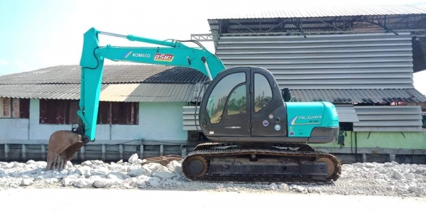 ขาย..KOBELCO SK120-2 มาร์ไฟว์  ธรรมดา  เก่าใน  สวย พร้อมใช้  เอกสารอินซอย  โทร 089-3818694จ๊อย