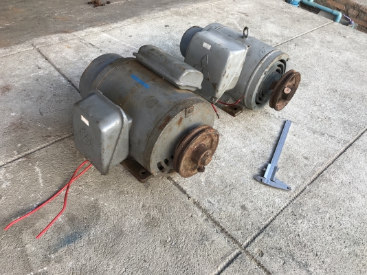 ขายมอเตอร์ไฟฟ้า Mitsubishi และ Hitachi 2HP. 1450RPM. 220V ไฟบ้าน สภาพสวยเดิมๆ หมุนนิ่ม รุ่นโครงเหล็กหล่อ แข็งแรง พร้อมใช้งาน