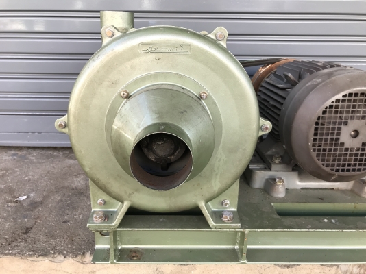 ขายชุดโบลเวอร์แรงดันสูงดูด-เป่าอากาศ Atomic 5HP. 220V(3สาย)พร้อมแปลงไฟครับ เก่าญี่ปุ่น made in Japan ขนาดท่อ 3นิ้ว สภาพสวย หมุนนิ่ม ลมแรงมาก พร้อมใช้งาน