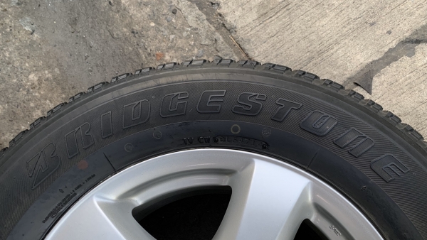 ล้อแม็ก ISUZU V-CROSS ขอบ 17 แถมยาง Bridgestone 255-65-17 ปี 14