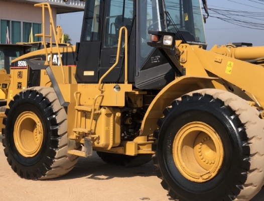 ขายรถตักล้อยาง CAT 950G นำเข้าเองจากญี่ปุ่น สภาพสวยพร้อมใช้งาน มีVDOการทำงานครับ