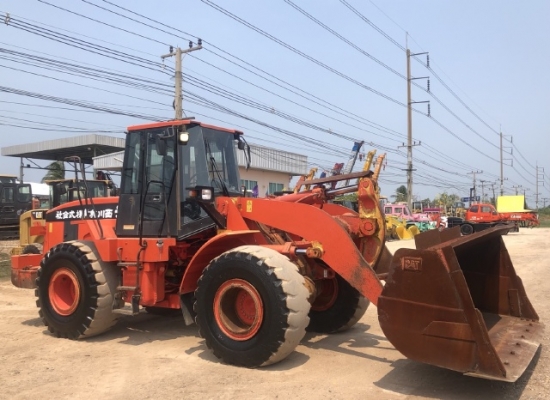 ขายรถตักล้อยาง CAT 962G นำเข้าเองจากญี่ปุ่น สภาพสวยพร้อมใช้ มีVDOการทำงานครับ