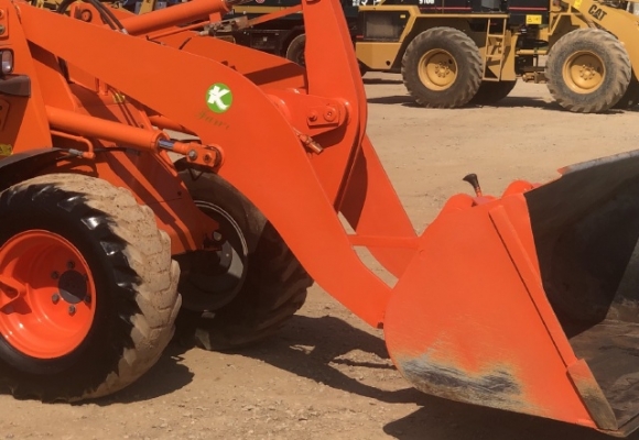 ขายรถตักล้อยาง HITACHI ZW50 ปี 2012 (3,XXX ชั่วโมง) นำเข้าเองจากญี่ปุ่น สภาพสวยพร้อมใช้งาน มีVDOการทำงานครับ