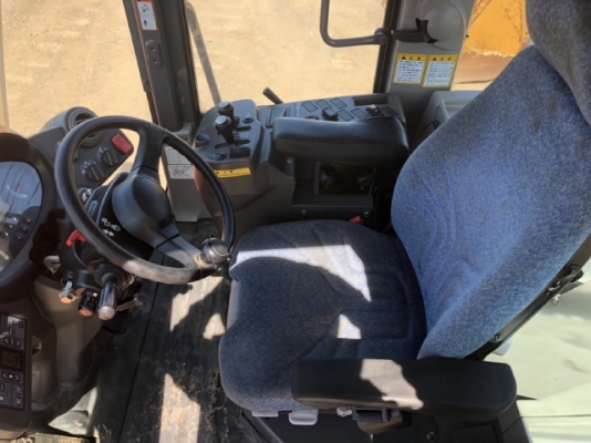 ขายรถตักล้อยาง HITACHI ZW220 นำเข้าเองจากญี่ปุ่น สภาพสวยพร้อมใช้ มีVDOการทำงานครับ ขายรถตักล้อยาง HITACHI ZW220 นำเข้าเองจากญี่ปุ่น สภาพสวยพร้อมใช้ มีVDOการทำงานครับ