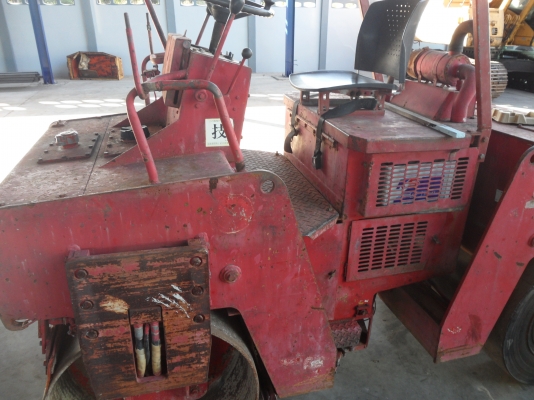 รถบดเก่านอก ขายถูก  (หน้าเหล็กหลังยาง)  ยี่ห้อ / รุ่นBomag BW 121 AC @195,000 ...สนใจคลิ๊ก ☎ 081-989-1989 หรั่งครับ