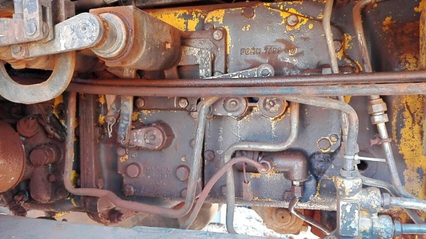ขายรถไถ FORD NEWHOLLAND 7740  2 เพลาเอกสารเล่มทะเบียน