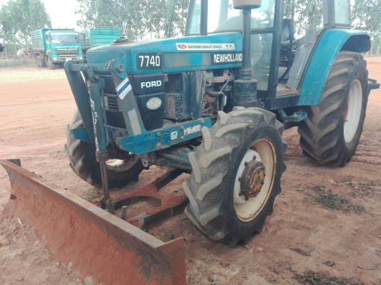 ขายรถไถ FORD NEWHOLLAND 7740  2 เพลาเอกสารเล่มทะเบียน