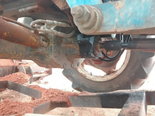 ขายรถไถ FORD NEWHOLLAND 7740  2 เพลาเอกสารเล่มทะเบียน