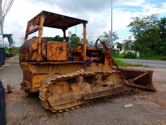 แทรคเตอร์ KOMATSU D50A-15 ห้องเลี้ยวแห้งราคา 200,000