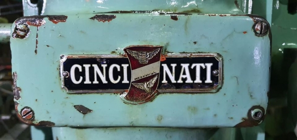 ขายครับขาย เครื่องกัด cincinati ระดับตำนานของโลก ซื้อเก่านอกมา 2แสนกว่า ยังไม่เคยใช้งานในไทย