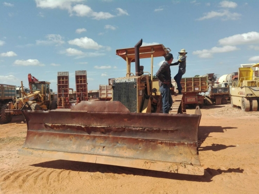 ขายรถแทรกเตอร์  CAT D5H เอกสารเล่มทะเบียน