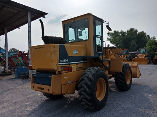 ขาย รถตัก KOMATSU WA100-1 นำเข้าจากญี่ปุ่น ระบบดี สีเดิมทั้งคัน ขายถูก โทร.090-986-2521 อ๊อบ