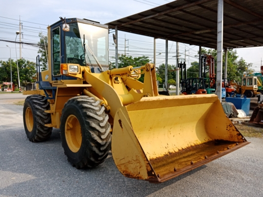 ขาย รถตัก KOMATSU WA100-1 นำเข้าจากญี่ปุ่น ระบบดี สีเดิมทั้งคัน ขายถูก โทร.090-986-2521 อ๊อบ
