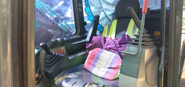 KOBELCO SK200-8YN11 ปี56 ชม.ทำงานไม่ถึงหมื่น ไฟฟ้าครบ เอวหลวม เอกสารเล่มทะเบียนราคา 990,000 คอมนอก20,000 KOBELCO SK200-8YN11 ปี56 ชม.ทำงานไม่ถึงหมื่น ไฟฟ้าครบ เอวหลวม เอกสารเล่มทะเบียนราคา 990,000 คอมนอก20,000