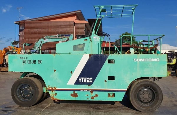 ขายด่วนลดกระหน่ำราคาพิเศษ425,000บาท.รถบด.ล้อยางซูมิโตโมรุ่นใหม่7ล้อยางขนาด9ตันหน้ายางหลังยางระบบทำงานดีเป็นรถนอกเพื่งนำเข้ามาใหม่จากญี่ปุ่นสีเดิมๆรถสวยสถาพดรยังไม่เคยใช้งานในไทยเลย