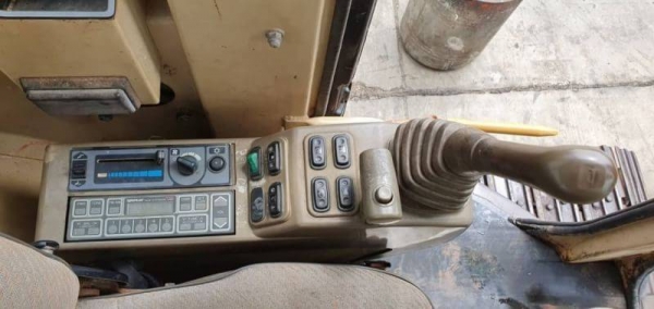 ขายด่วนพิเศษลดกระหน่ำ475,000บาทรถแบคโฮรถCATคาเม่ร่า308BSRรุ่นยอดนิยมสวยๆเทียบเท่าPC80ออโต้คันเร่งเครื่อง4สูบเครื่องดีปั่มแรงไฟฟ้าครบซีเรียสุงชั่วโม่งทำงานน้อยรถนอกเพิ่งนำเข้ามาใหม่ยังไม่เคยใช้งานในเมืองไทยเลย