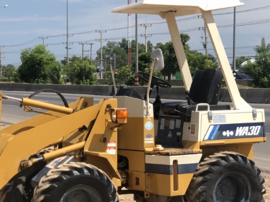 ขายรถตักล้อยาง KOMATSU WA30-2 (4XX ชั่วโมง) นำเข้าเองจากญี่ปุ่น สภาพสวยพร้อมใช้งาน มีVDOการทำงานครับ