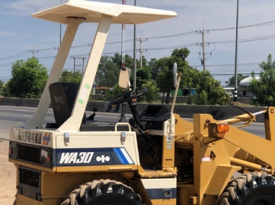 ขายรถตักล้อยาง KOMATSU WA30-2 (4XX ชั่วโมง) นำเข้าเองจากญี่ปุ่น สภาพสวยพร้อมใช้งาน มีVDOการทำงานครับ
