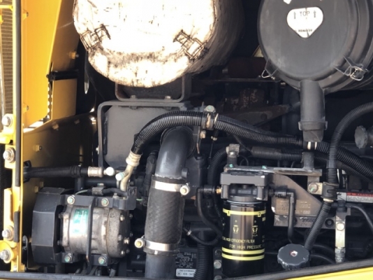 ขายรถตักล้อยาง KOMATSU WA320-6 นำเข้าเองจากญี่ปุ่น สภาพสวยพร้อมใช้งาน มีVDOการทำงานครับ ขายรถตักล้อยาง KOMATSU WA320-6 นำเข้าเองจากญี่ปุ่น สภาพสวยพร้อมใช้งาน มีVDOการทำงานครับ