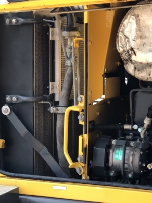 ขายรถตักล้อยาง KOMATSU WA320-6 นำเข้าเองจากญี่ปุ่น สภาพสวยพร้อมใช้งาน มีVDOการทำงานครับ ขายรถตักล้อยาง KOMATSU WA320-6 นำเข้าเองจากญี่ปุ่น สภาพสวยพร้อมใช้งาน มีVDOการทำงานครับ