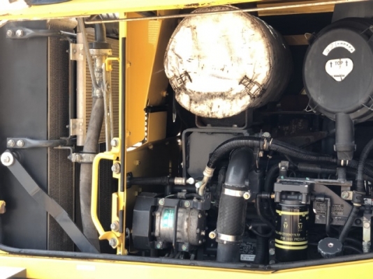 ขายรถตักล้อยาง KOMATSU WA320-6 นำเข้าเองจากญี่ปุ่น สภาพสวยพร้อมใช้งาน มีVDOการทำงานครับ ขายรถตักล้อยาง KOMATSU WA320-6 นำเข้าเองจากญี่ปุ่น สภาพสวยพร้อมใช้งาน มีVDOการทำงานครับ