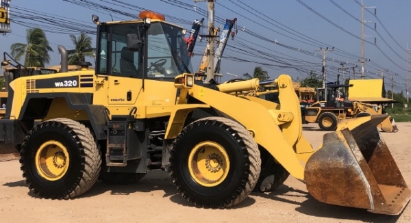 ขายรถตักล้อยาง KOMATSU WA320-6 นำเข้าเองจากญี่ปุ่น สภาพสวยพร้อมใช้งาน มีVDOการทำงานครับ ขายรถตักล้อยาง KOMATSU WA320-6 นำเข้าเองจากญี่ปุ่น สภาพสวยพร้อมใช้งาน มีVDOการทำงานครับ
