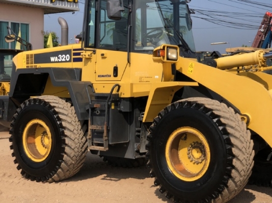 ขายรถตักล้อยาง KOMATSU WA320-6 นำเข้าเองจากญี่ปุ่น สภาพสวยพร้อมใช้งาน มีVDOการทำงานครับ ขายรถตักล้อยาง KOMATSU WA320-6 นำเข้าเองจากญี่ปุ่น สภาพสวยพร้อมใช้งาน มีVDOการทำงานครับ