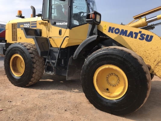 ขายรถตักล้อยาง KOMATSU WA320-7 ปี 2014 นำเข้าเองจากญี่ปุ่น สภาพสวยพร้อมใช้งาน ถึงเร็วๆนี้ครับ