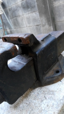 ปากกาจับงานขนาดปาก3นิ้ว ตรามงกุฎ โปรแลนด์