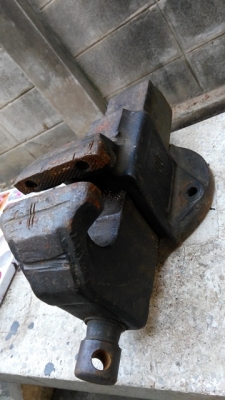 ปากกาจับงานขนาดปาก3นิ้ว ตรามงกุฎ โปรแลนด์