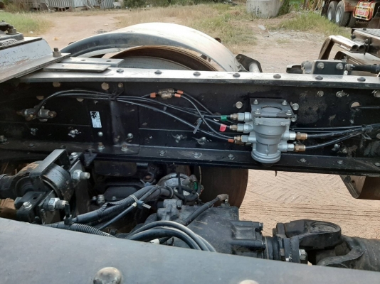 Isuzu 360 แรง ปี 54 สิบล้อหัวลากรถเดิมทั้งคัน เก่าเก็บ ไมล์น้อยยาง BS เต็ม 10 เส้น ทะเบียนพร้อม