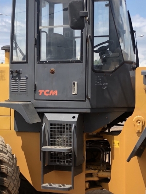 ขายรถตักล้อยาง TCM L20 (เทียบเท่า WA200) นำเข้าเองจากญี่ปุ่น สภาพสวยพร้อมใช้ มีVDOการทำงานครับ ขายรถตักล้อยาง TCM L20 (เทียบเท่า WA200) นำเข้าเองจากญี่ปุ่น สภาพสวยพร้อมใช้ มีVDOการทำงานครับ