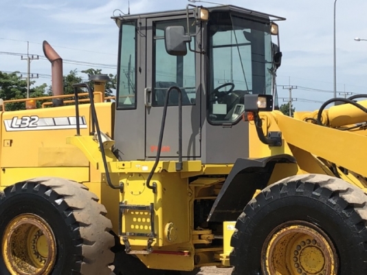 ขายรถตักล้อยาง TCM L32-3 นำเข้าเองจากญี่ปุ่น สภาพสวยพร้อมใช้งาน มีVDOการทำงานครับ ขายรถตักล้อยาง TCM L32-3 นำเข้าเองจากญี่ปุ่น สภาพสวยพร้อมใช้งาน มีVDOการทำงานครับ