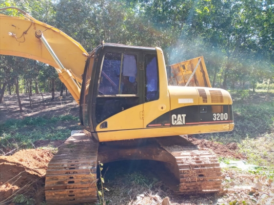CAT320C ชม.ทำงาน2หมื่นนิดๆ ทุกอย่างดี มีแผลที่แขนนิดหน่อยเอกสารเล่มทะเบียนราคา 980,000 คอมนอก15,000