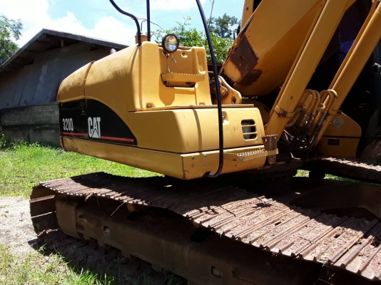 CAT320C ชม.ทำงาน2หมื่นนิดๆ ทุกอย่างดี มีแผลที่แขนนิดหน่อยเอกสารเล่มทะเบียนราคา 980,000 คอมนอก15,000