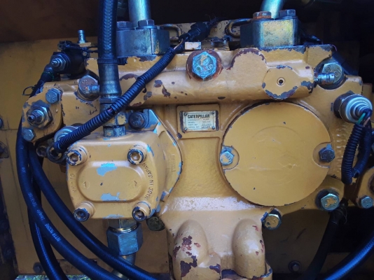 CAT320C ชม.ทำงาน2หมื่นนิดๆ ทุกอย่างดี มีแผลที่แขนนิดหน่อยเอกสารเล่มทะเบียนราคา 980,000 คอมนอก15,000