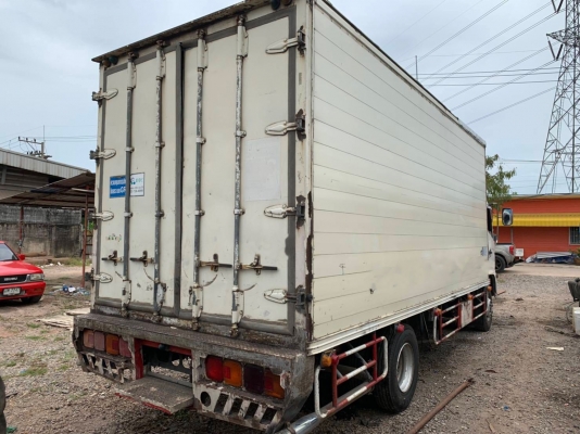 ขาย รถบรรทุก HINO 6 ล้อ พร้อมใช้งาน