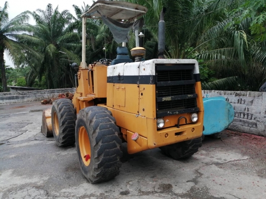 ขาย​รถตัก​ล้อ​ยาง​ยี่ห้อโคมัสสุ รุ่น ​510 กรองคู่​ เพิ่ง​ทำเครื่อง​มาใหม่ๆ