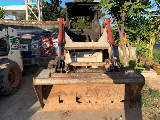 ขาย คันละ 98,000 -115,000 รถตักล้อยาง TCM BOBCAT 725 และ 753 สภาพเก่านอกสวยพร้อมใช้. เอกสารอินวอยท์ รถอยู่ ร้อยเอ็ด 090-772-3710 090-772-3708 ขาย คันละ 98,000 -115,000 รถตักล้อยาง TCM BOBCAT 725 และ 753 สภาพเก่านอกสวยพร้อมใช้. เอกสารอินวอยท์ รถอยู่ ร้อยเอ็ด 090-772-3710 090-772-3708