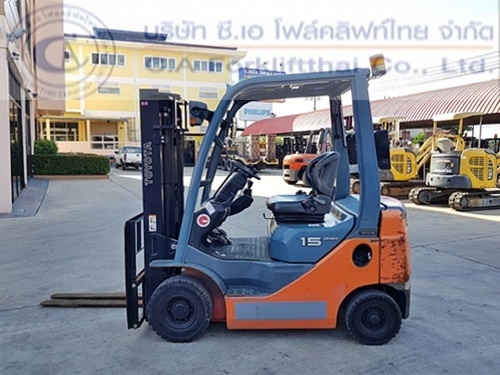 ขาย รถโฟล์คลิฟท์ TOYOTA รุ่น 8FGL15